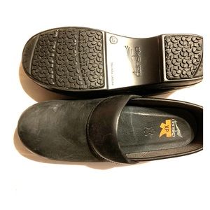 Danskos size 41